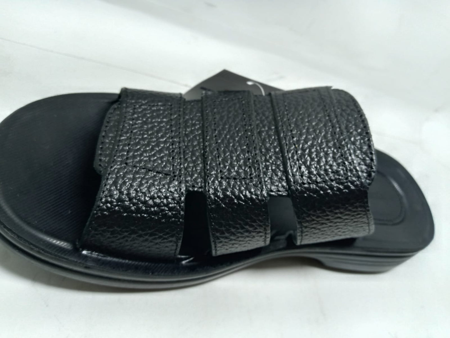 Stylish Black Starlet Men's Casual Leather Strap Slippers