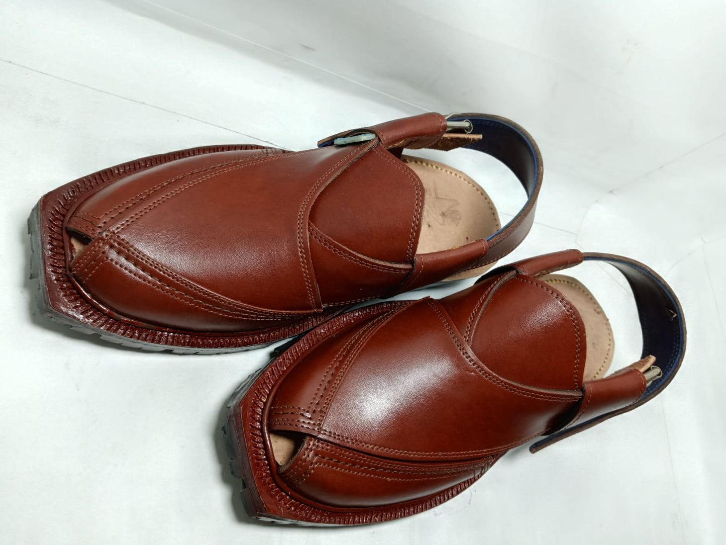 Men’s Norozi Khairi Chappal – Heritage-Inspired Leather Footwear