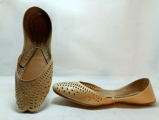 Jeniius 'Ayla' Handcrafted Leather Khussa | Sunlight Punchwork Flats