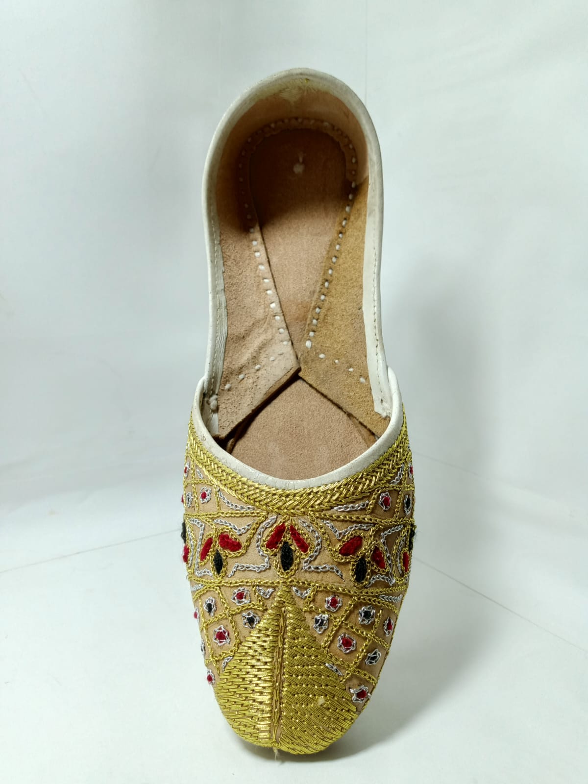 Jeniius "Golden jutti" Embroidered Khussa | Handcrafted Elegance with Gold, Red & Black Accents