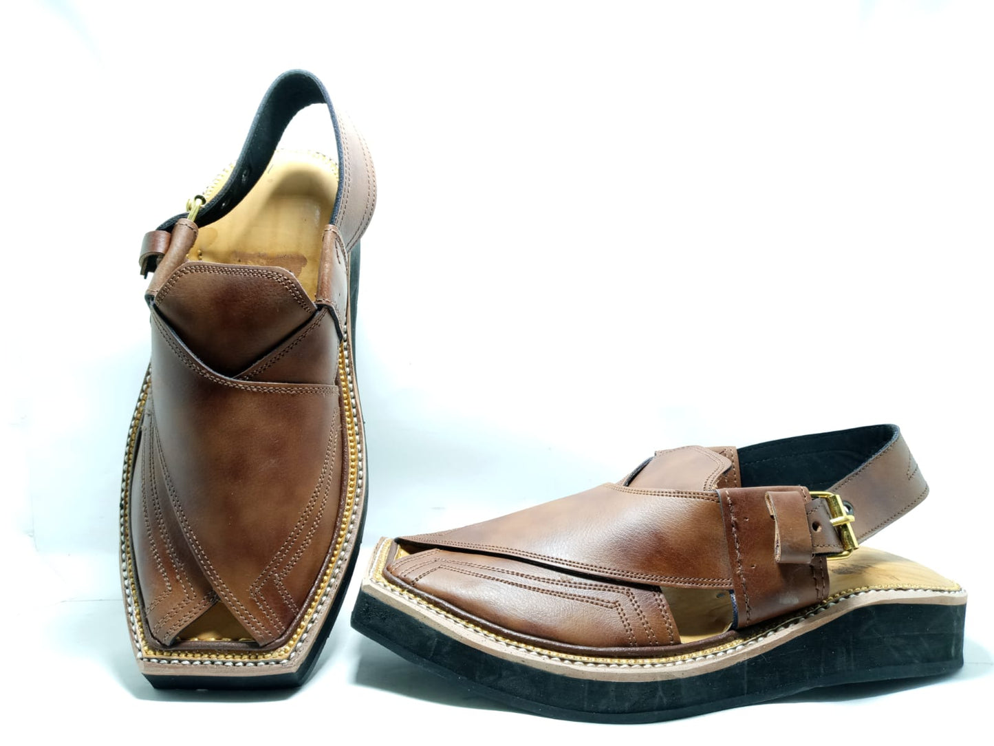 Kaptaan Chappal Handcrafted in Two-Tone Leather